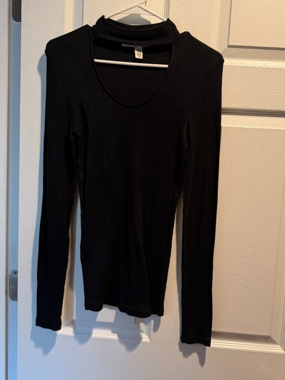 Michael Stars Long-sleeve Choker Cutout Top. Black. One Size.